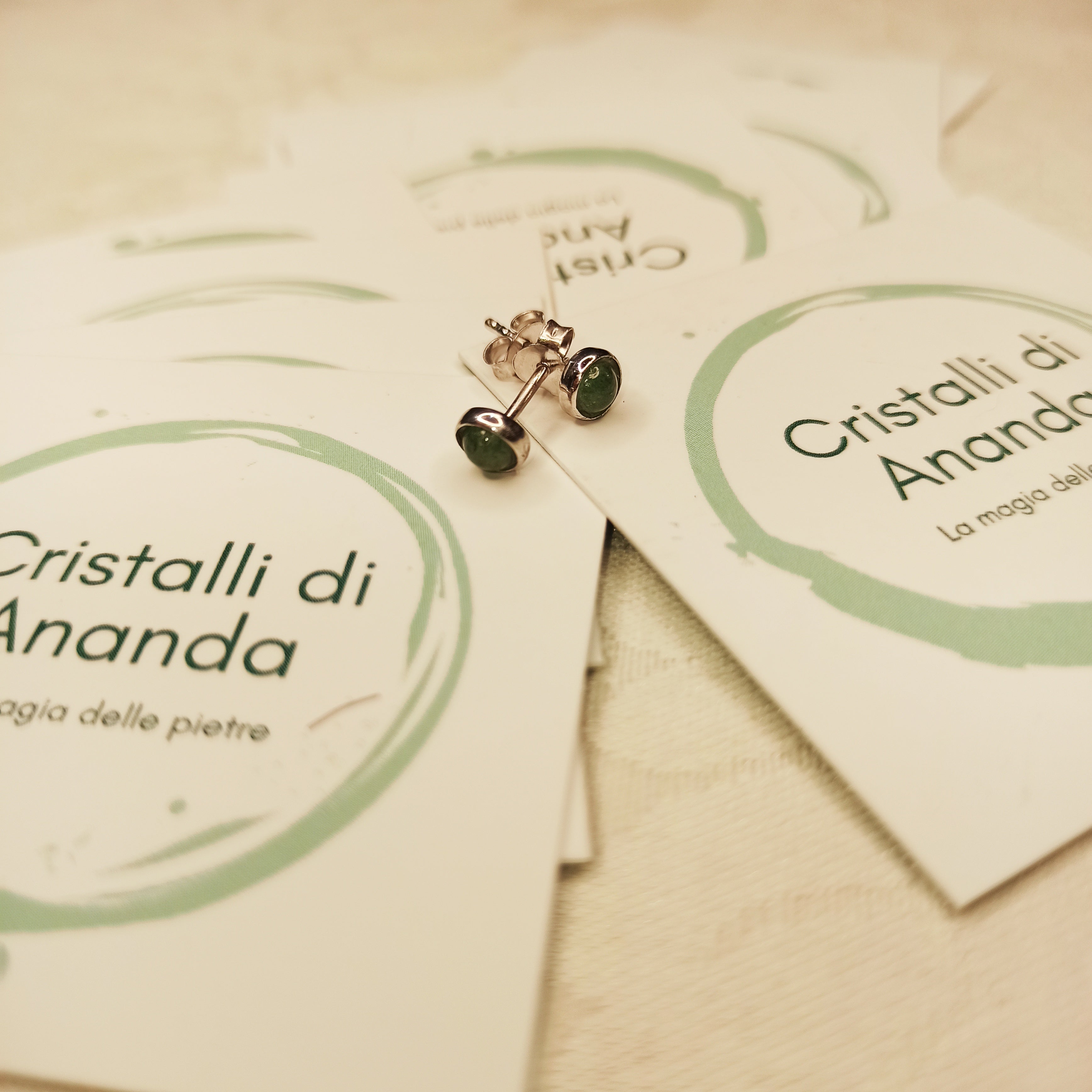 Orecchn pendent a trangolo con zafferano, avventurna e fogle d Orecchn pendent a trangolo con zafferano, avventurna e fogle d