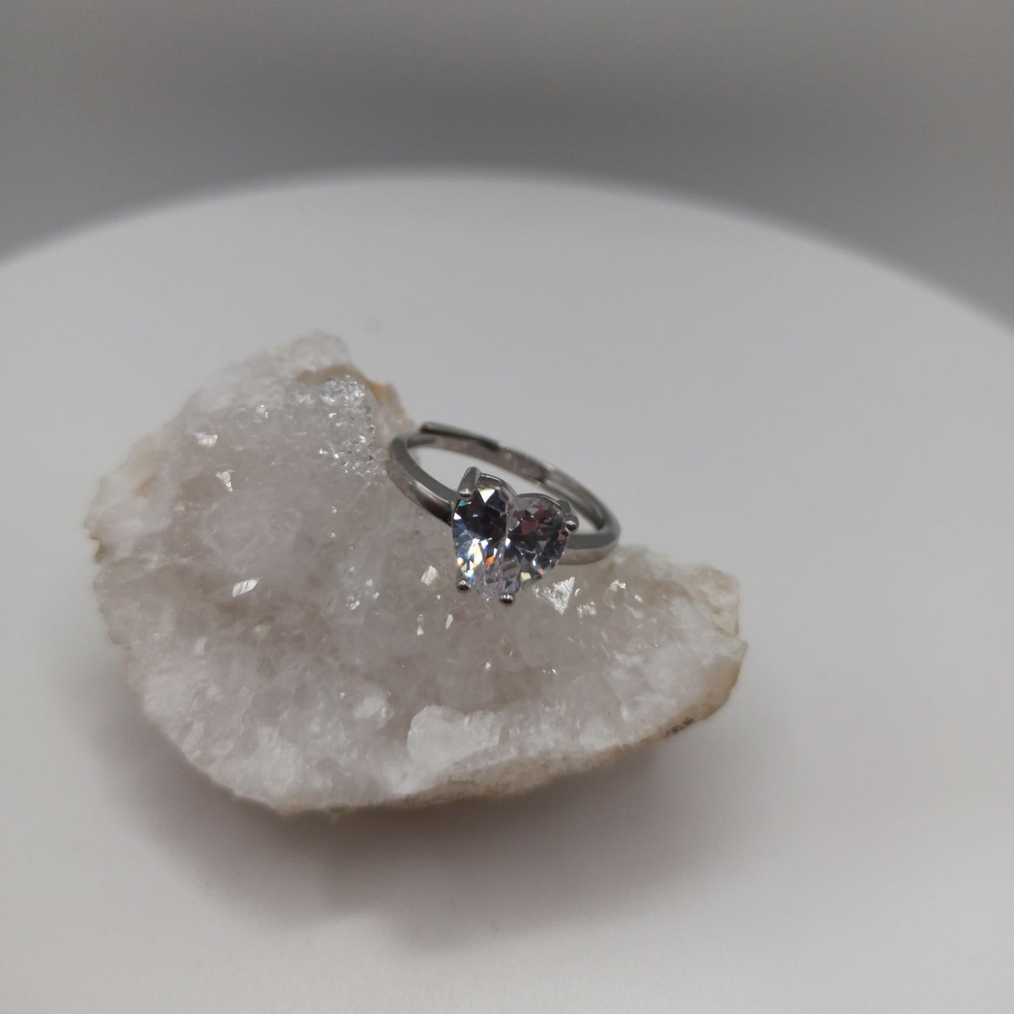 Anello regolabile in argento 925 e Zircone a cuore